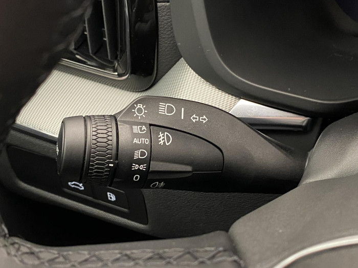 Volvo XC60 T6 AWD PLUG-IN DARK PLUS CZ