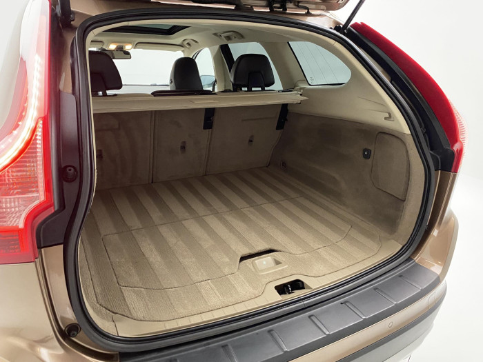 Volvo XC60 D5 AWD SUMMUM AUT CZ 2.4 d Summum