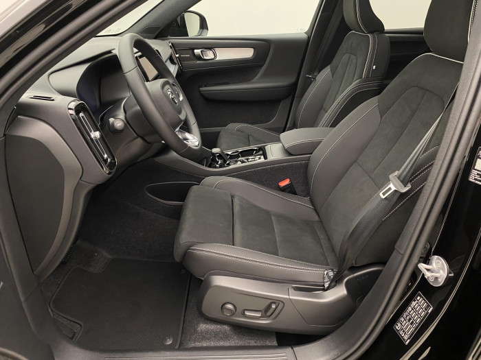 Volvo XC40 B4 AUT PLUS BLACK EDITION