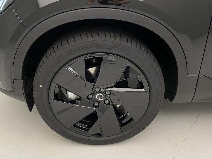 Volvo XC40 B4 AUT PLUS BLACK EDITION
