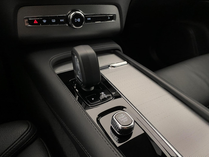 Volvo XC90 B5 AWD PLUS BRIGHT AUT 1.maj