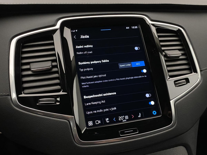 Volvo XC90 B5 AWD PLUS DARK AUT REZERVACE 2.0 Plus