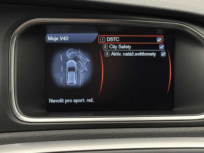 Volvo V40 CC T5 AWD SUMMUM REZERVACE 2.5 CC CC Summum