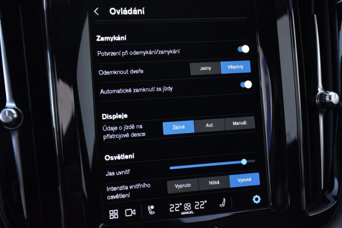 Volvo XC60 B4 AWD PLUS AUT REZERVACE 2.0 Plus