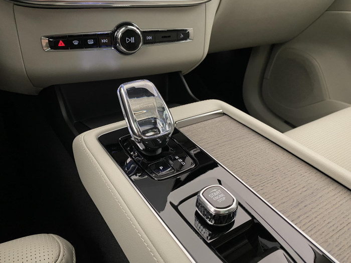 Volvo XC90 T8 AWD RECHARGE BRIGHT PLUS 7m