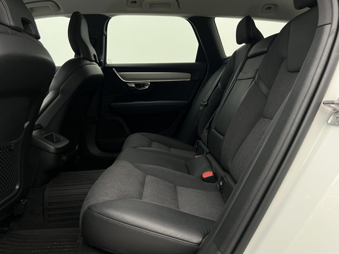 Volvo V90 B4 MOMENTUM AUT 2.0 Momentum