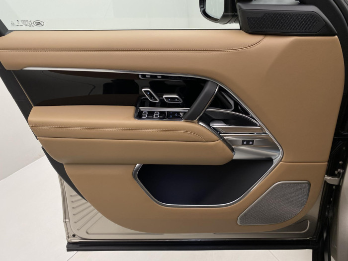 Land Rover Range Rover P530 AUTOBIOGRAPHY SWB