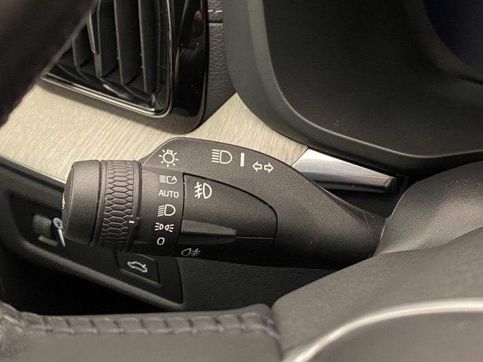 Volvo XC60 B4 AWD INSCRIPTION AUT CZ