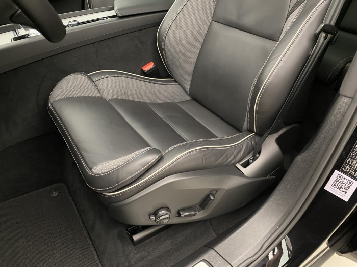 Volvo XC60 B5 AWD BLACK EDITION ULTRA 2.0 Edition