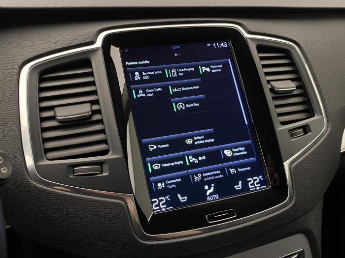 Volvo XC90 D5 AWD MOMENTUM AUT 7míst 2.0 d Momentum