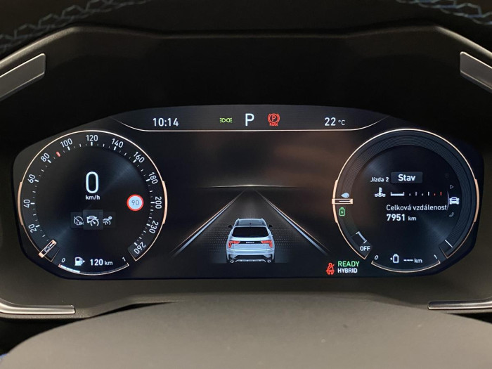 Lynk & Co 01 PHEV DCT AUT REZERVACE