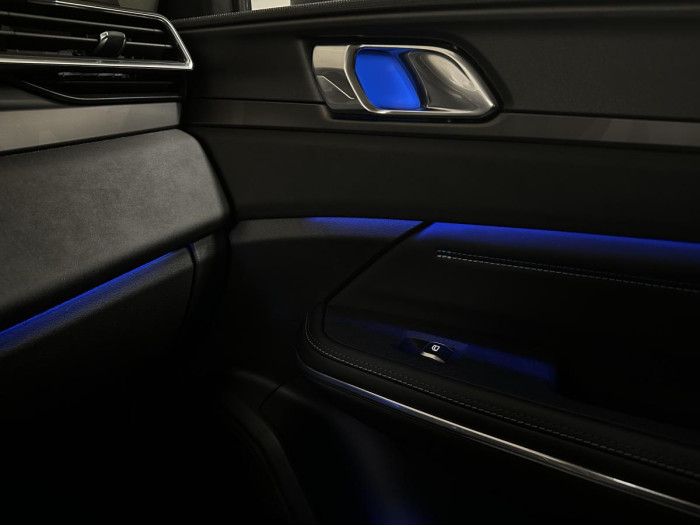 Lynk & Co 01 PHEV DCT AUT 1.maj.