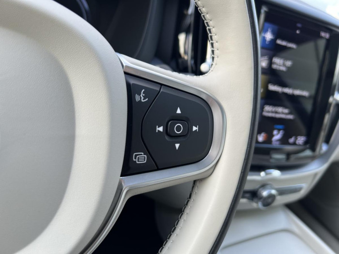 Volvo XC60 T6 AWD RECHARGE INSCRIPTION