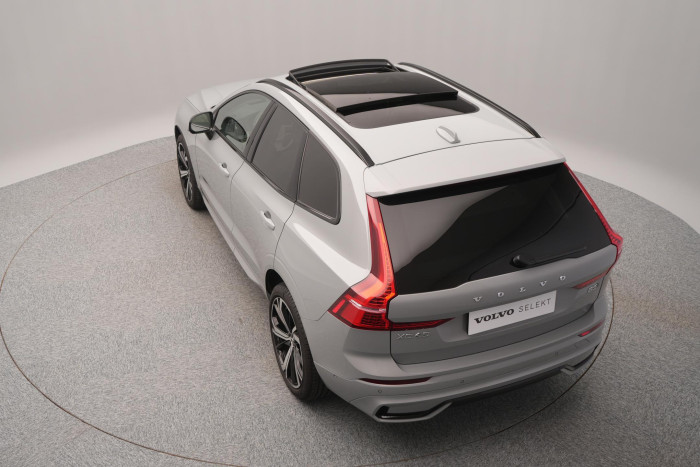 Volvo XC60 B5 AWD DARK ULTRA CZ 1.maj