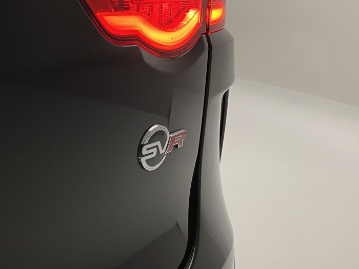 Jaguar F-Pace 5.0 V8 SVR AWD REZERVACE 5.0 V8