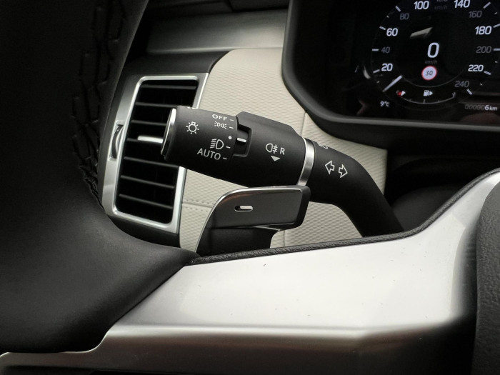 Land Rover Discovery D250 DYNAMIC SE AWD Aut 3.0 d Dynamic SE