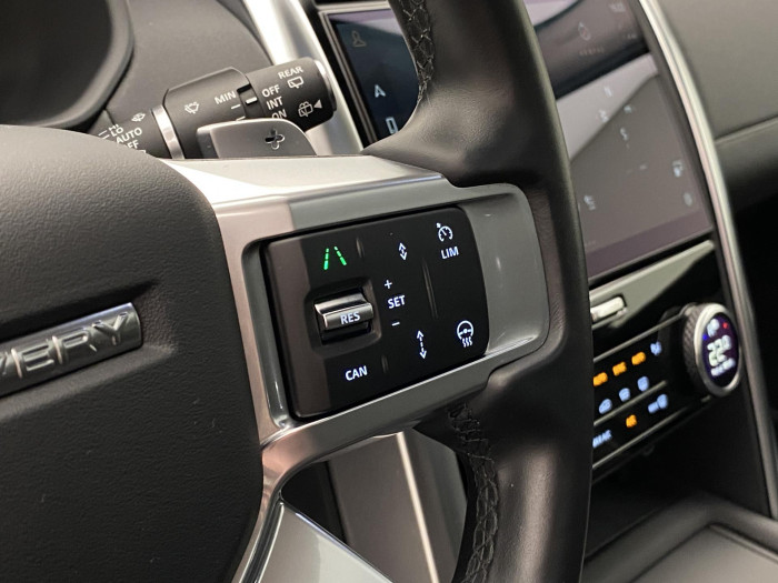 Land Rover Discovery D300 SE AWD AUT CZ 3.0 d SE