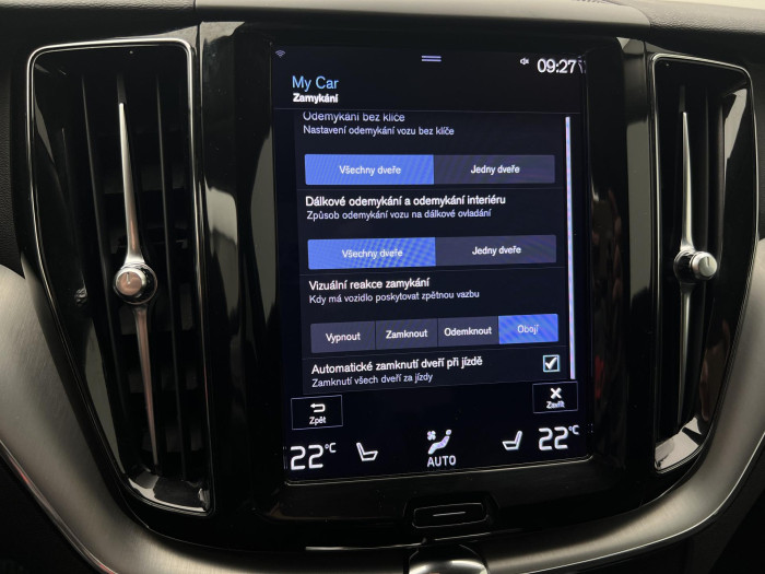 Volvo XC60 B4 MOMENTUM 2.0 Momentum