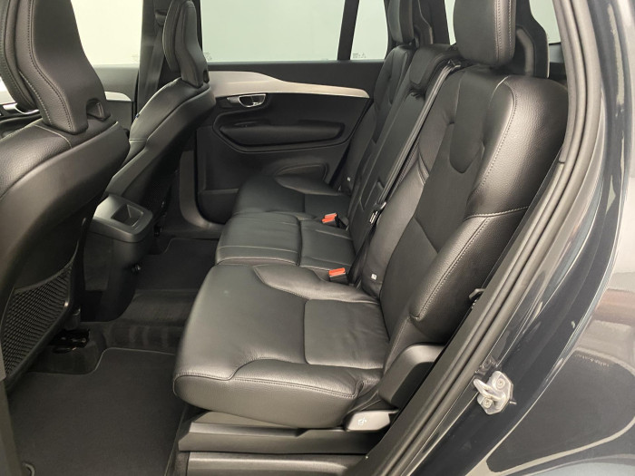 Volvo XC90 D5 AWD MOMENTUM AUT CZ 2.0 d Momentum