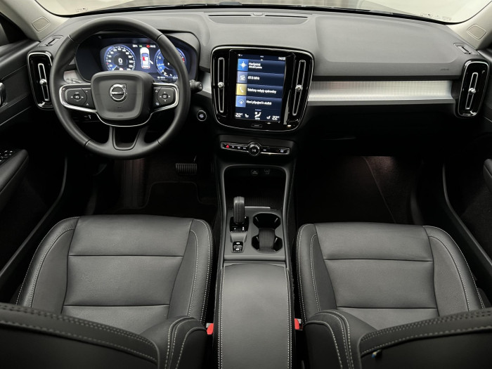 Volvo XC40 T3 MOMENTUM PRO AUT 1.maj. 1.5 Momentum
