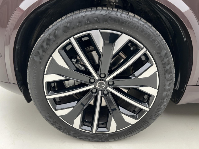 Volvo XC90 B5 AWD ULTRA BRIGHT 7MÍST CZ