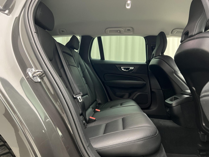 Volvo V60 D3 MOMENTUM PRO 1.maj. 2.0 d Momentum