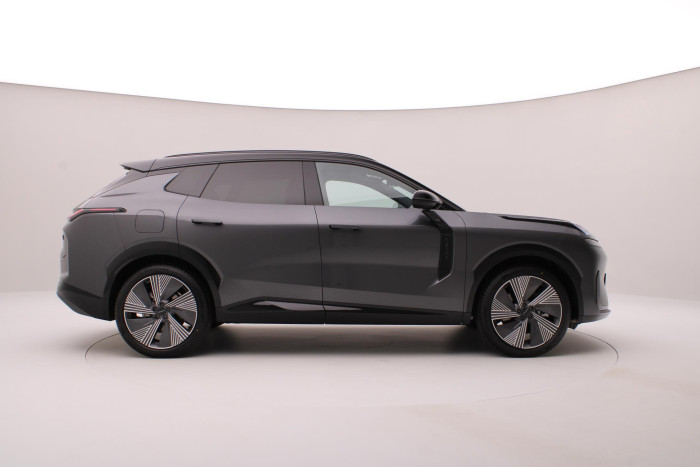 Lynk & Co 08 MORE PHEV