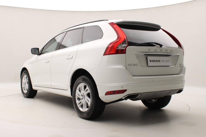 Volvo XC60 D4 AWD MOMENTUM REZERVACE 2.4 d Momentum