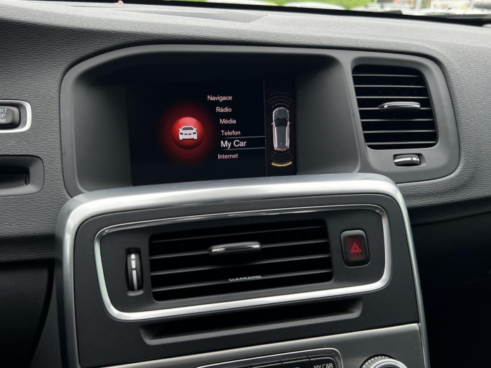 Volvo V60 D4 SUMMUM 1.maj. 2.0 d Summum