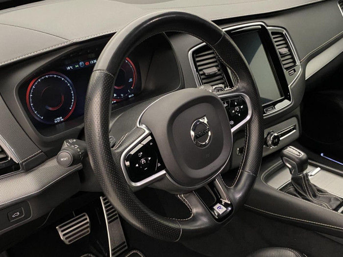 Volvo XC90 D5 AWD R-DESIGN AUT REZERVACE 2.0 d