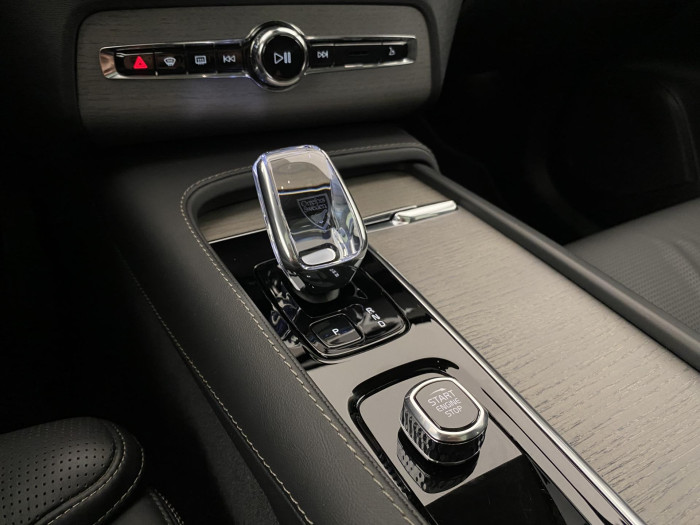 Volvo XC90 B5 AWD PLUS BRIGHT AUT CZ 7m