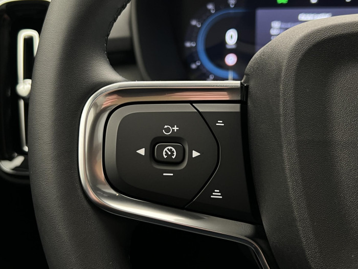 Volvo EX40 ULTRA SINGLE MOTOR EXT. RANGE