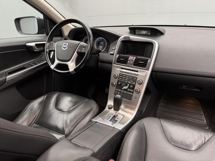 Volvo XC60 D3 AWD SUMMUM 2.4 d Summum