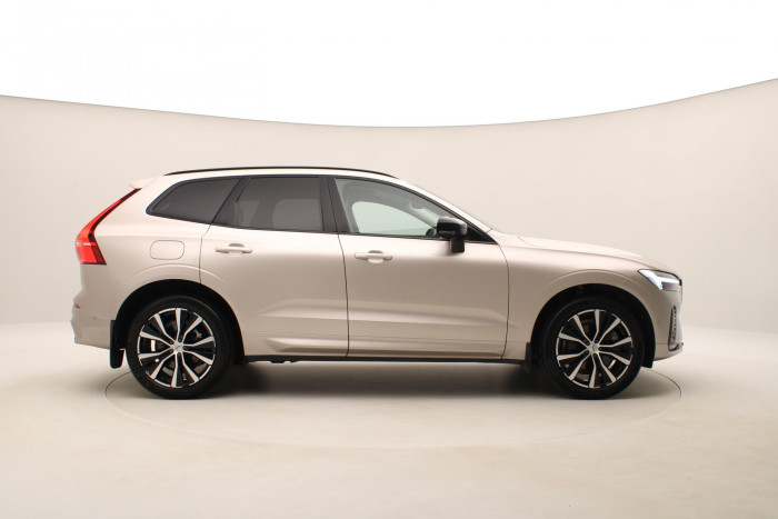 Volvo XC60 B4 AWD PLUS DARK AUT 1.maj
