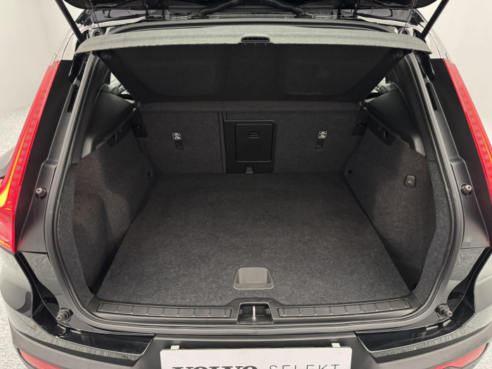 Volvo XC40 T3 MOMENTUM CZ 1.maj 1.5 Momentum