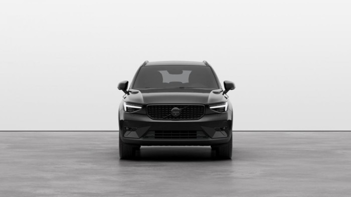 Volvo XC40 B4 AUT PLUS BLACK EDITION