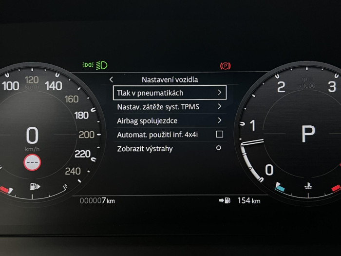 Land Rover Defender 110 D250 X-DYNAMIC SE AWD Aut 3.0 d Dynamic SE