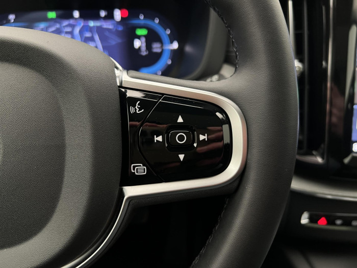 Volvo XC60 T6 AWD RECHARGE ULTRA BRIGHT