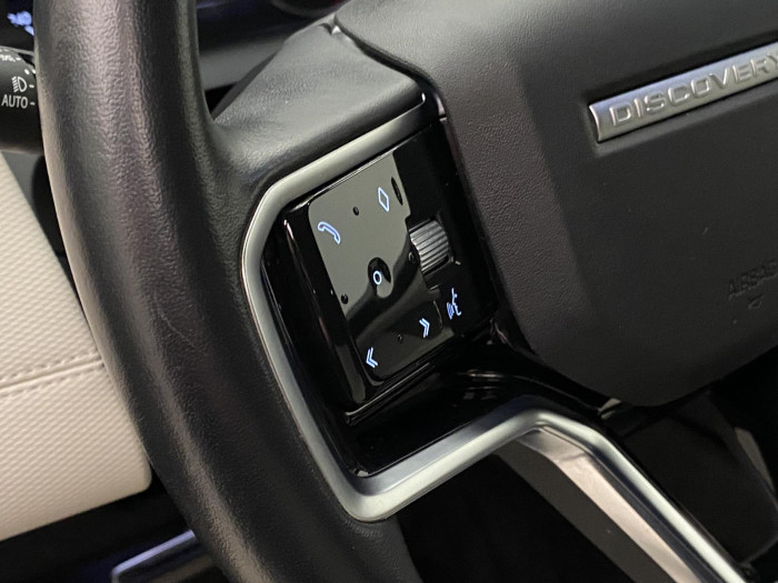 Land Rover Discovery Sport D200 AWD R-DYNAMIC REZERVACE 2.0 d Dynamic