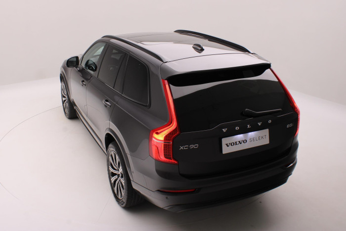 Volvo XC90 B5 AWD ULTIMATE DARK CZ 7míst