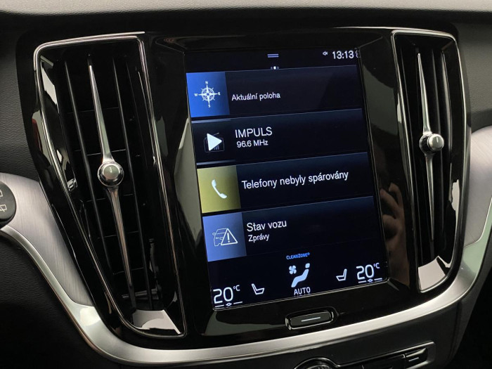 Volvo V60 B4 MOMENTUM AUT REZERVACE 2.0 Momentum