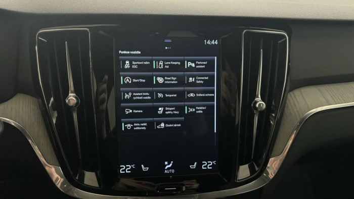 Volvo V60 D4 INSCRIPTION AUT REZERVACE 2.0 d