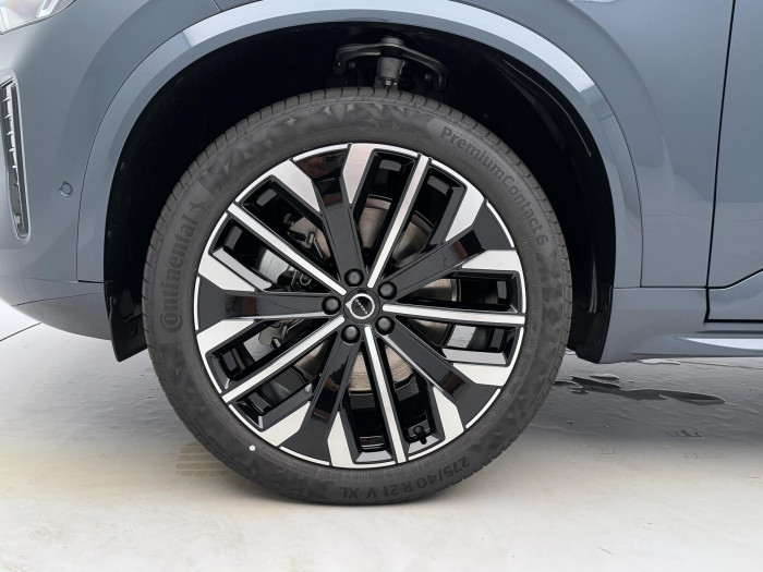 Volvo XC90 B5 AWD AUT DARK PLUS 7míst