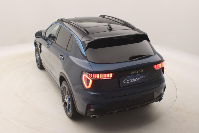 Lynk & Co 01 PHEV DCT AUT 1.maj REZERVACE