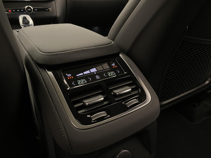 Volvo XC90 T8 AWD RECHARGE BRIGHT PLUS 7m