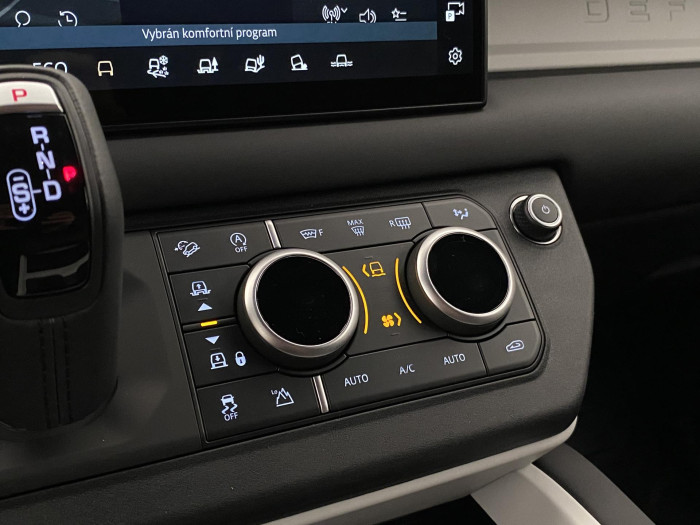 Land Rover Defender 110 D200 S AWD AUT REZERVACE 3.0 d