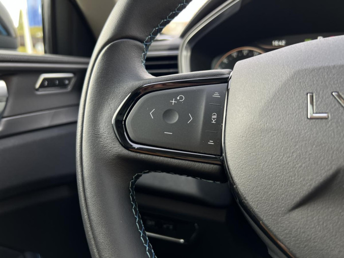 Lynk & Co 01 PHEV DCT Aut 1.maj.