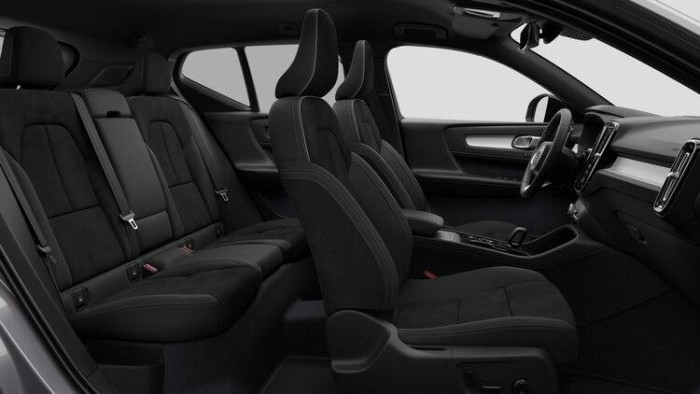Volvo XC40 B3 DARK PLUS AUT