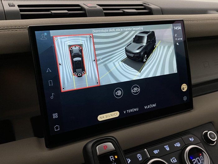 Land Rover Defender D250 AWD SE AUT CZ 3.0 d SE