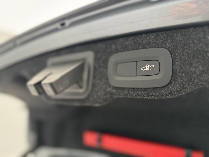Volvo S60 T5 R-DESIGN AUT 1.maj